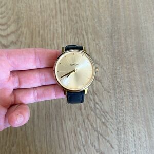 Nixon watch leather black and gold